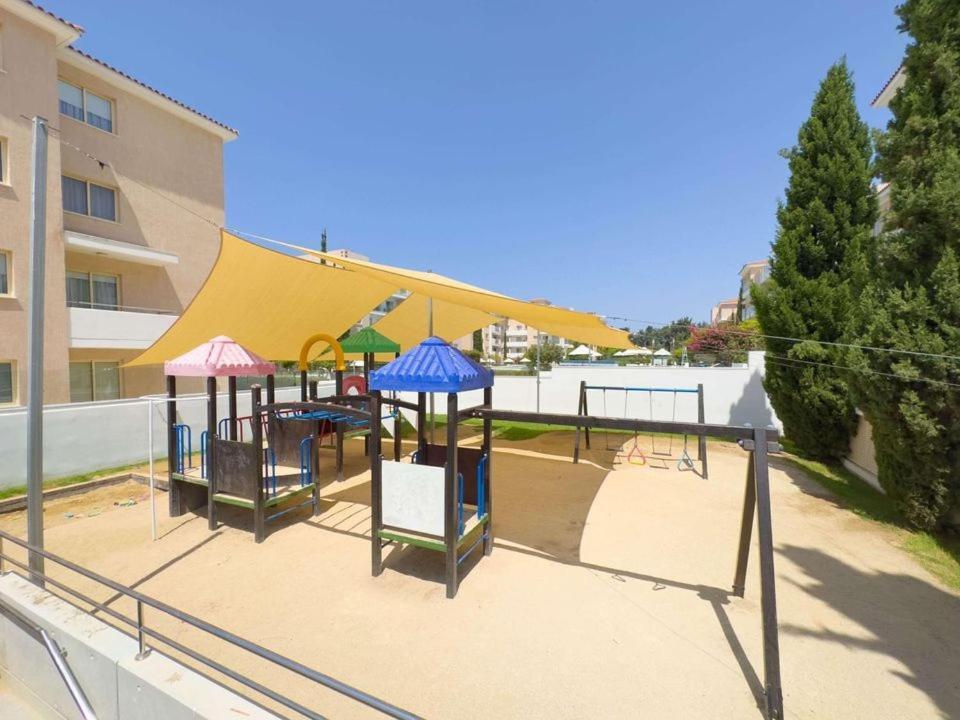 Elysia Park Apartments Paphos Exterior foto