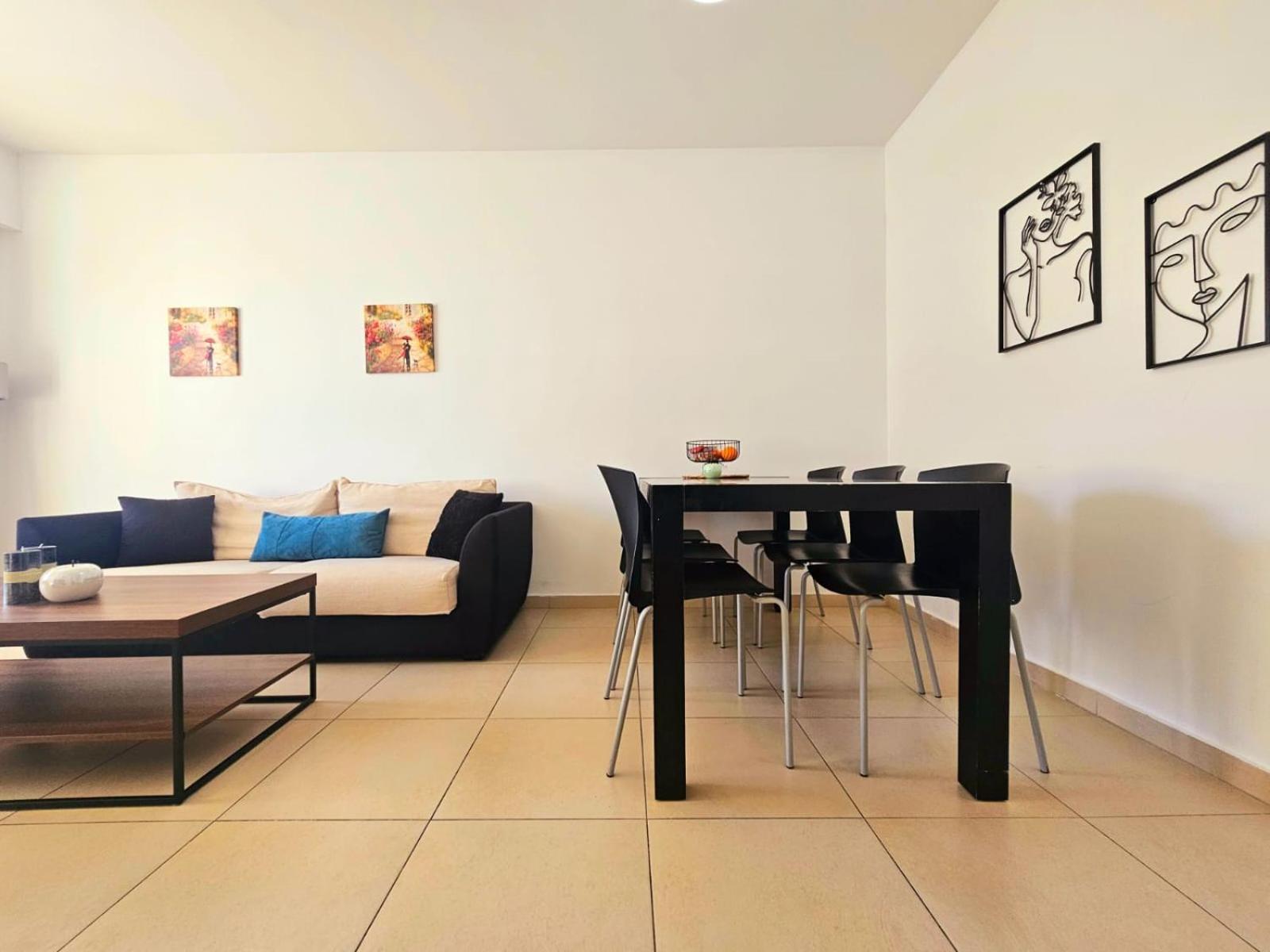 Elysia Park Apartments Paphos Zimmer foto